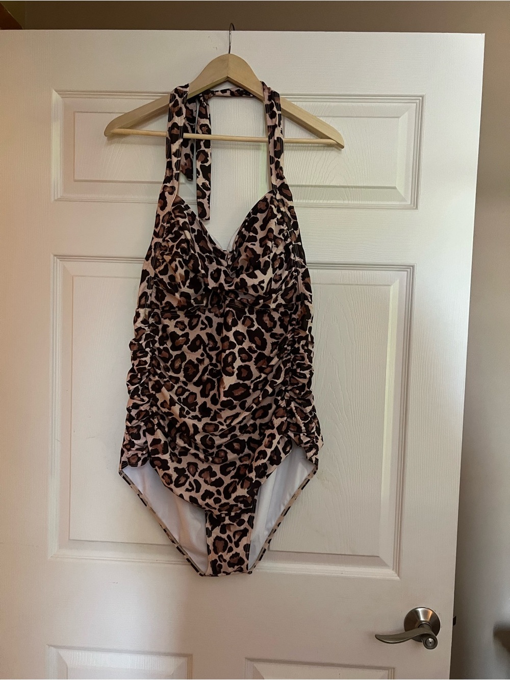 Plus Size Leopard Print Halter One-Piece Swimsuit 24